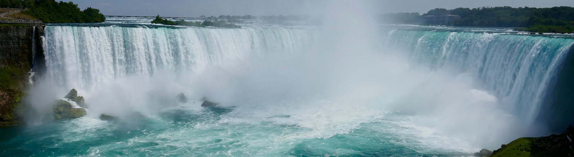 Des Chutes du Niagara aux parcs Algonquin et Tremblant